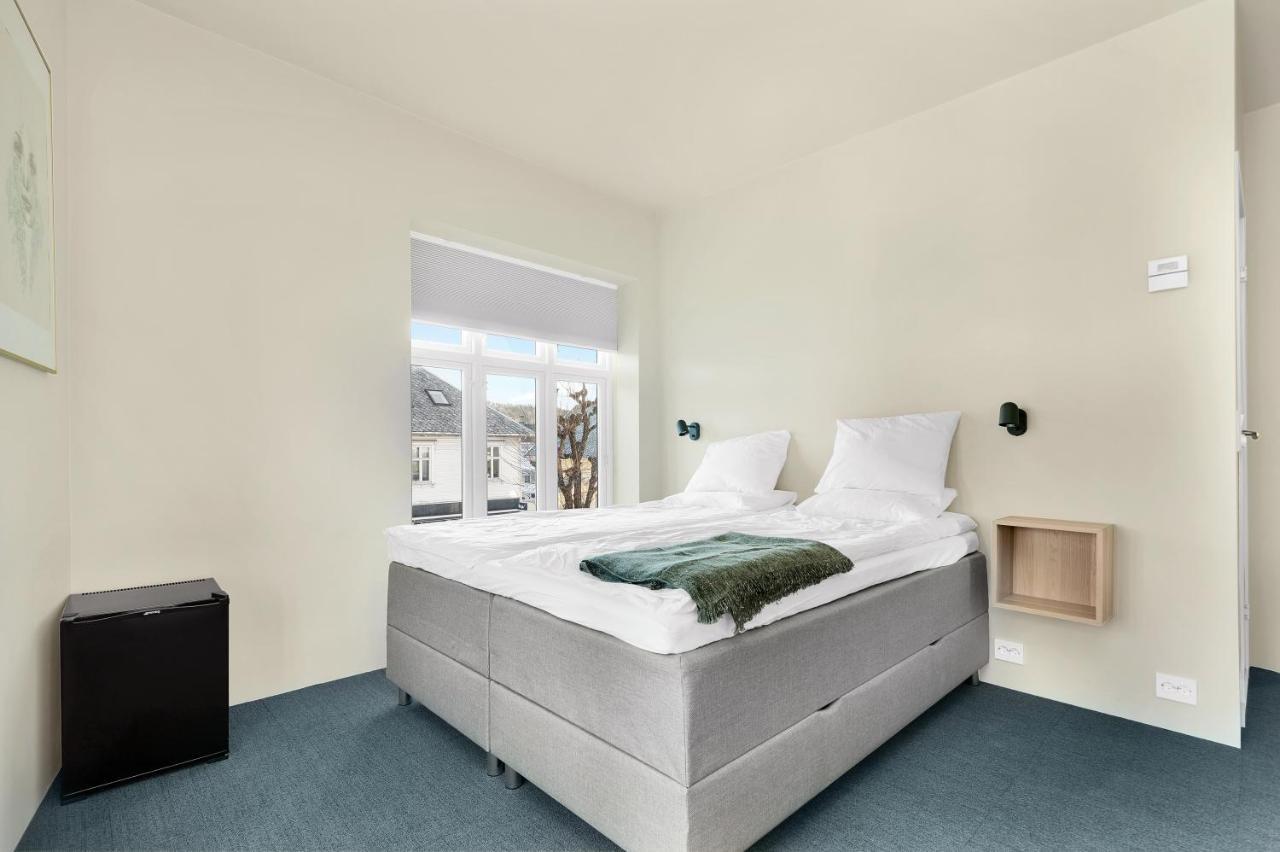 Central Guest House - Bedroom With En Suite Bathroom Stavanger Chambre photo