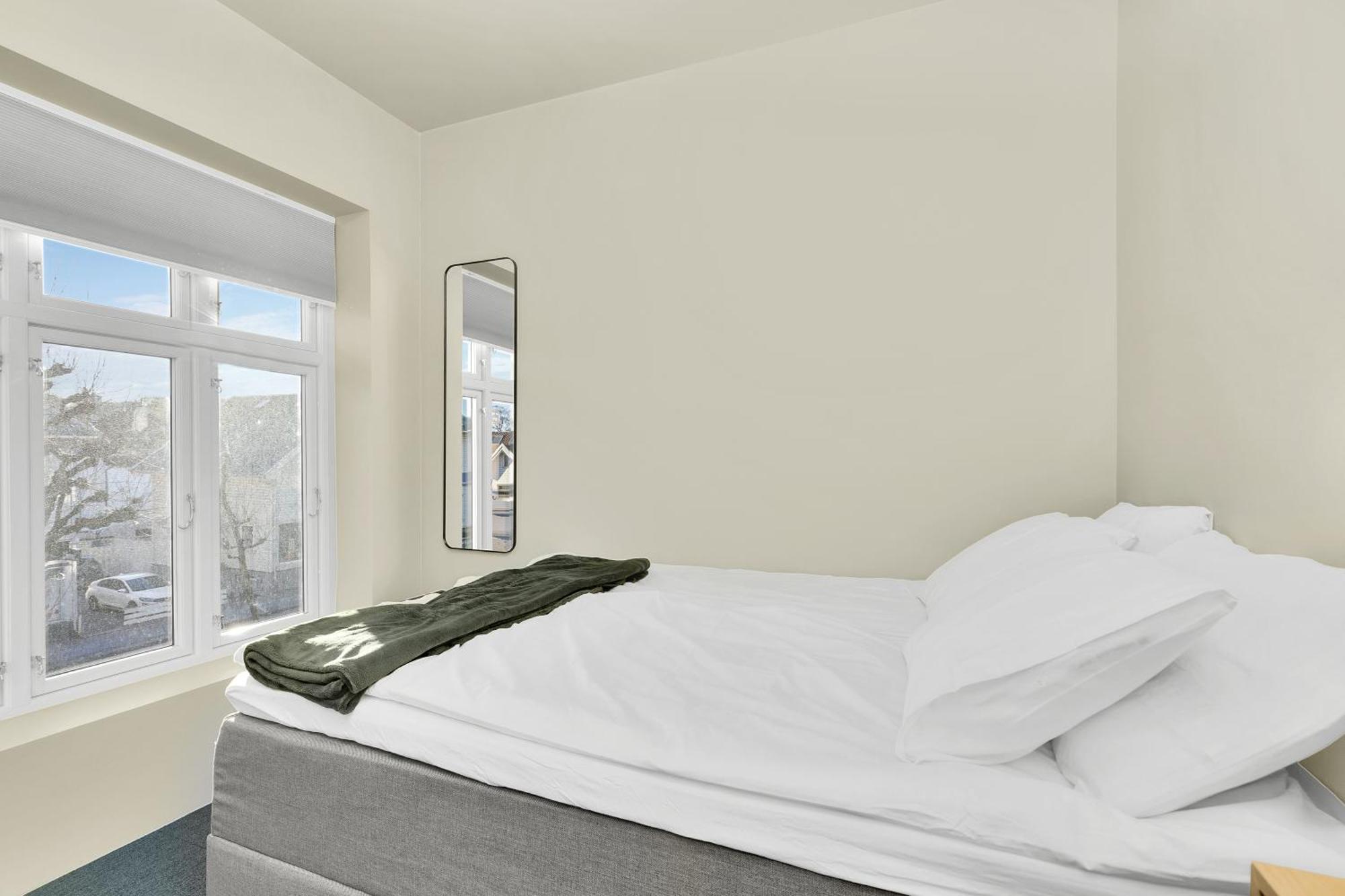 Central Guest House - Bedroom With En Suite Bathroom Stavanger Chambre photo