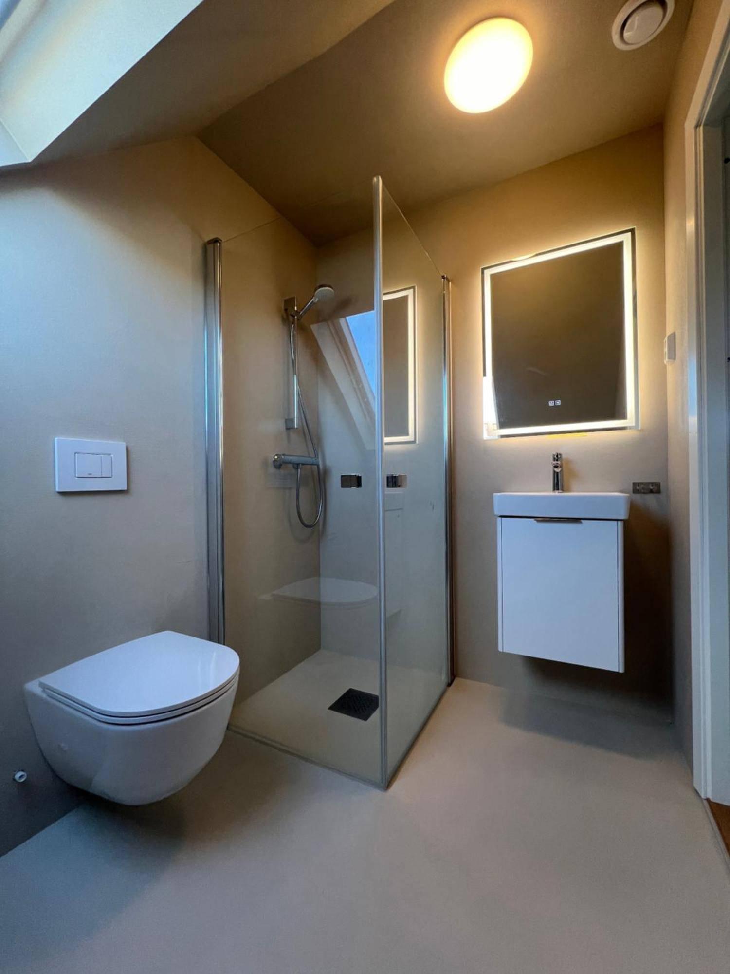 Central Guest House - Bedroom With En Suite Bathroom Stavanger Chambre photo