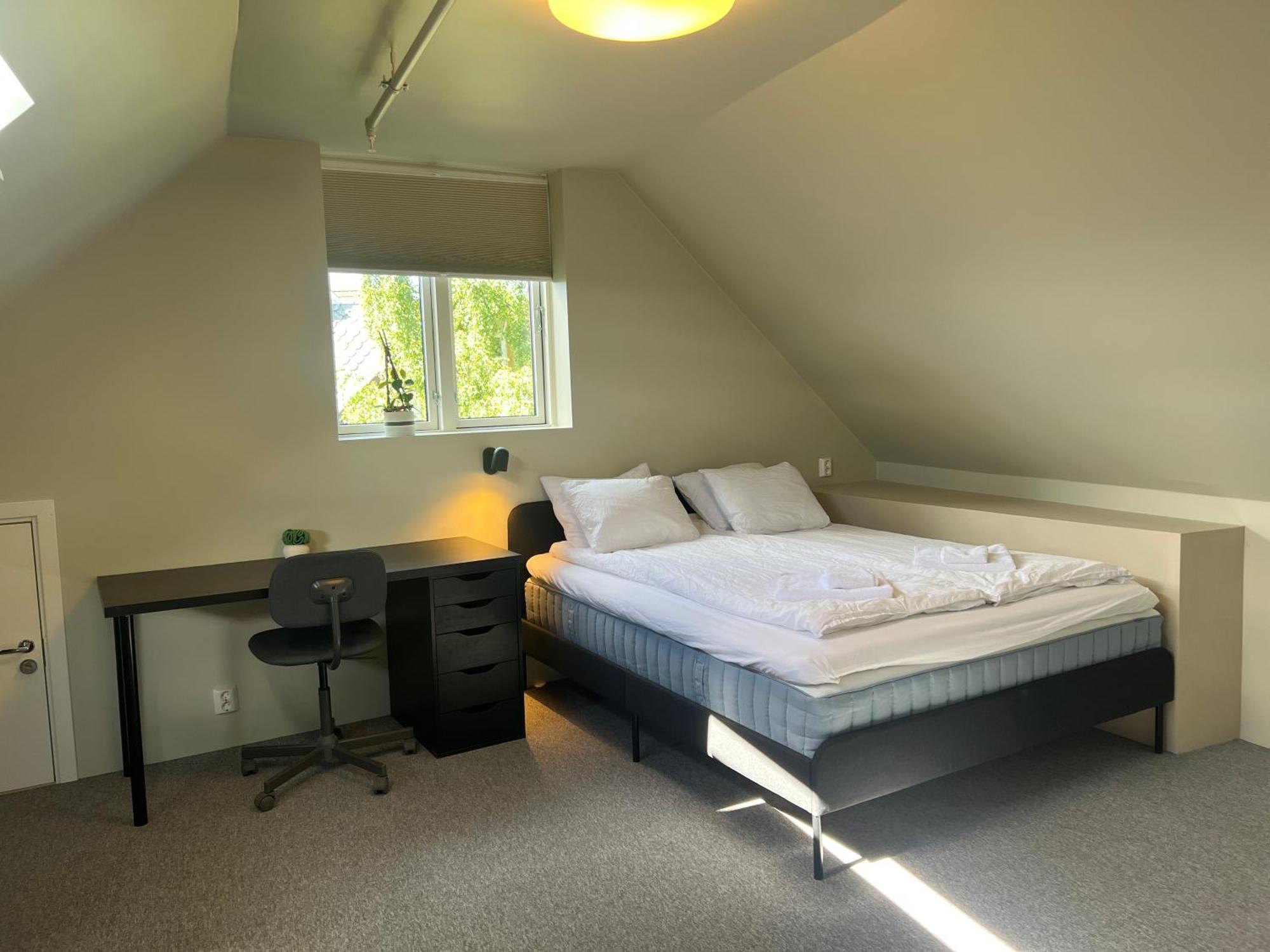 Central Guest House - Bedroom With En Suite Bathroom Stavanger Chambre photo